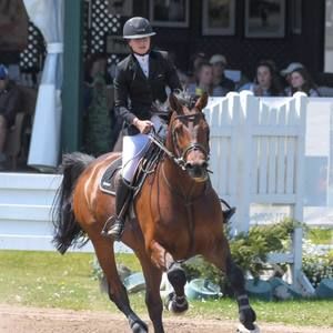 Meet your Posher, Vanessa